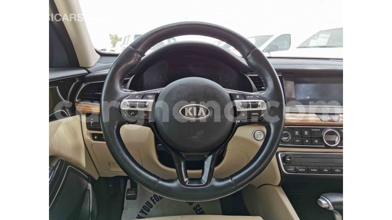 Big with watermark kia cadenza ashanti import dubai 20360