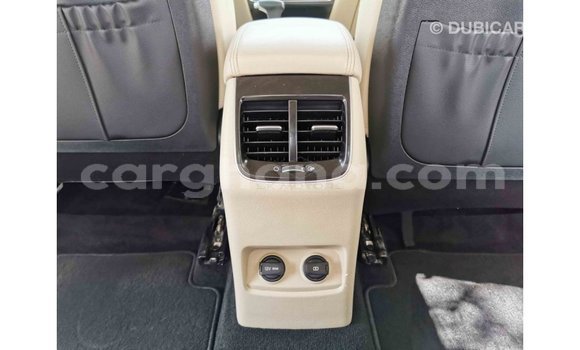 Sayi Imported Kia Cadenza White Mota in Import - Dubai a Ashanti Sayi Imported Kia Cadenza White Mota in Import - Dubai a Ashanti