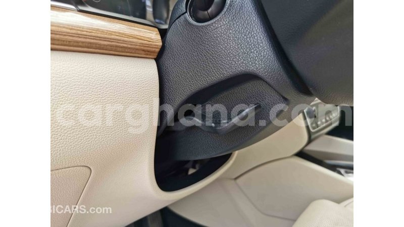 Big with watermark kia cadenza ashanti import dubai 20360