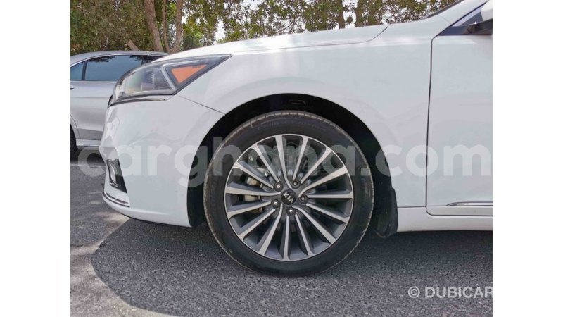 Big with watermark kia cadenza ashanti import dubai 20360