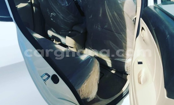 Buy Used Toyota Yaris White Car in Accra in Greater Accra Buy Used Toyota Yaris White Car in Accra in Greater Accra