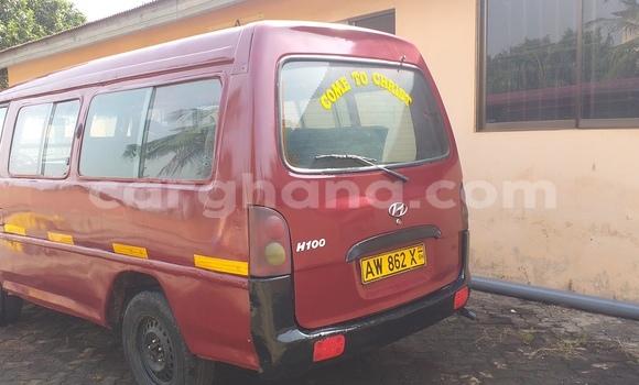 Buy Used Hyundai Grace Brown Car in Accra in Greater Accra Buy Used Hyundai Grace Brown Car in Accra in Greater Accra