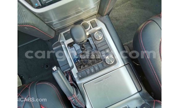 Ra Imported Toyota Land Cruiser funfun Ọkọ̀ in Import - Dubai ni Ashanti Ra Imported Toyota Land Cruiser funfun Ọkọ̀ in Import - Dubai ni Ashanti