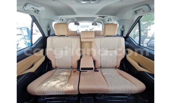 Ra Imported Toyota Fortuner funfun Ọkọ̀ in Import - Dubai ni Ashanti Ra Imported Toyota Fortuner funfun Ọkọ̀ in Import - Dubai ni Ashanti
