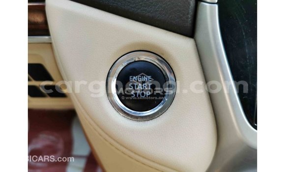 Buy Import Toyota Land Cruiser White Car in Import - Dubai in Ashanti Buy Import Toyota Land Cruiser White Car in Import - Dubai in Ashanti