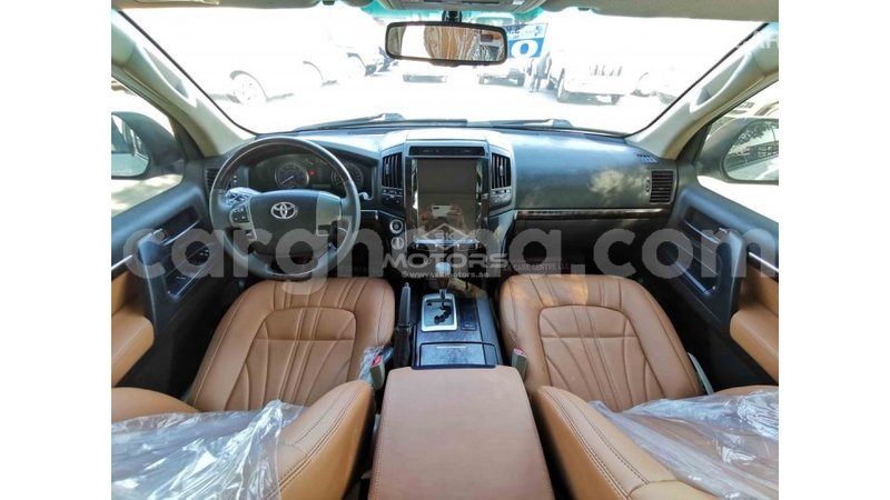 Big with watermark toyota land cruiser ashanti import dubai 20426