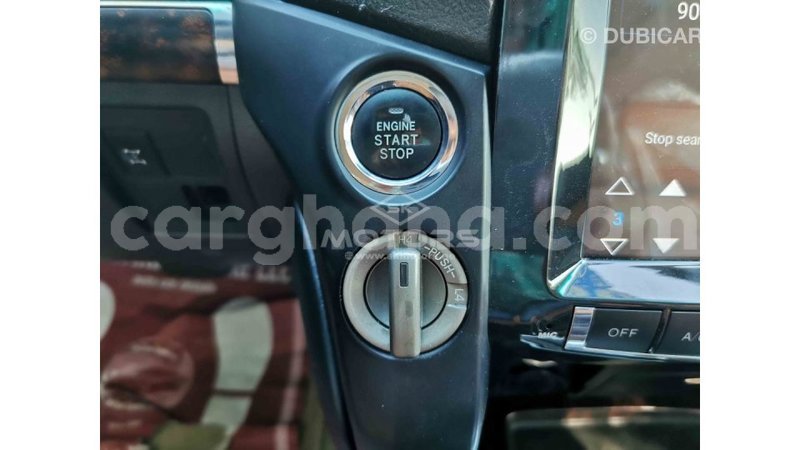 Big with watermark toyota land cruiser ashanti import dubai 20426