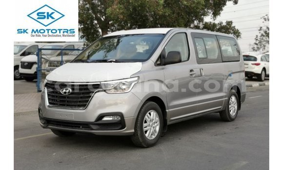 Buy Import Hyundai Accent Other Car in Import - Dubai in Ashanti Buy Import Hyundai Accent Other Car in Import - Dubai in Ashanti