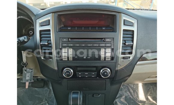 Sayi Imported Mitsubishi Pajero White Mota in Import - Dubai a Ashanti Sayi Imported Mitsubishi Pajero White Mota in Import - Dubai a Ashanti