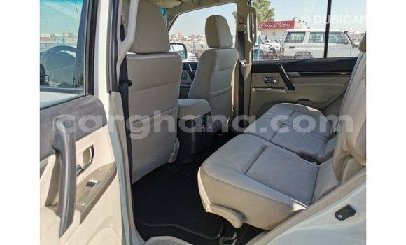 Sayi Imported Mitsubishi Pajero White Mota in Import - Dubai a Ashanti Sayi Imported Mitsubishi Pajero White Mota in Import - Dubai a Ashanti