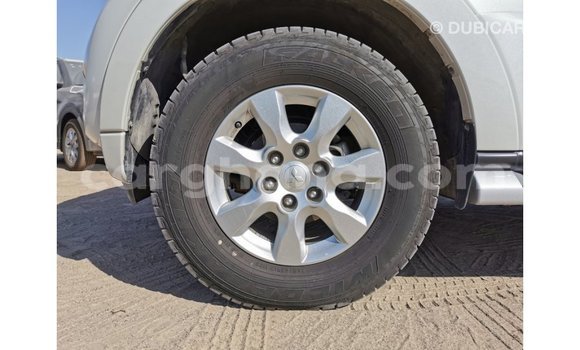 Sayi Imported Mitsubishi Pajero White Mota in Import - Dubai a Ashanti Sayi Imported Mitsubishi Pajero White Mota in Import - Dubai a Ashanti