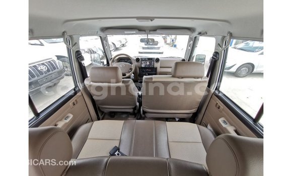 Sayi Imported Toyota Land Cruiser Sauran Mota in Import - Dubai a Ashanti Sayi Imported Toyota Land Cruiser Sauran Mota in Import - Dubai a Ashanti