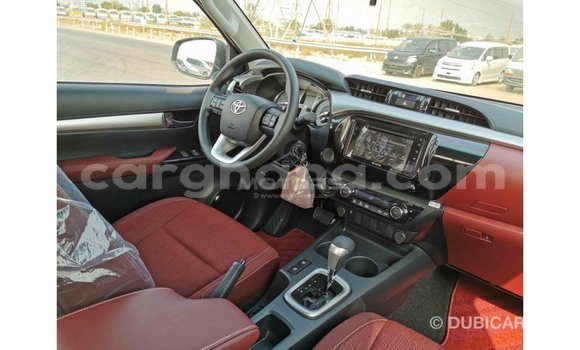 Sayi Imported Toyota Hilux White Mota in Import - Dubai a Ashanti Sayi Imported Toyota Hilux White Mota in Import - Dubai a Ashanti