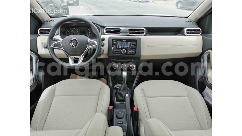 Big with watermark renault duster ashanti import dubai 20468