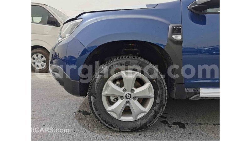 Big with watermark renault duster ashanti import dubai 20468