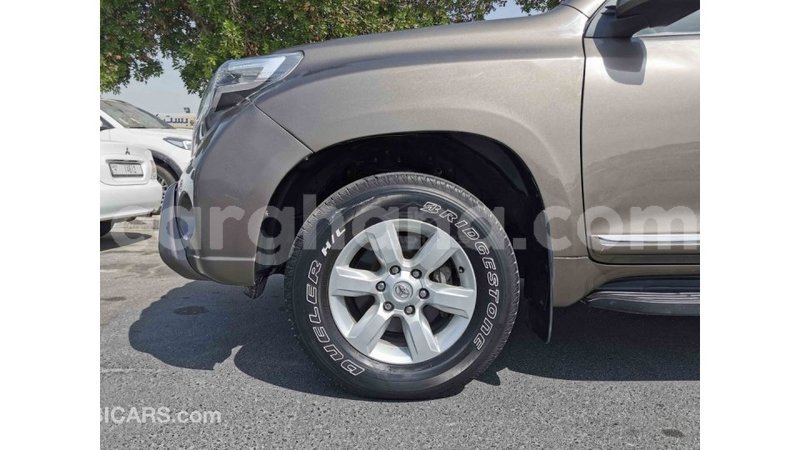 Big with watermark toyota prado ashanti import dubai 20476