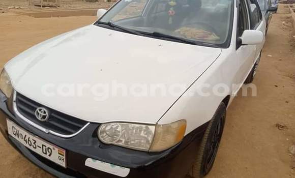 Ra Àlòkù Toyota Corolla funfun Ọkọ̀ in Sekondi ni Oorun Ra Àlòkù Toyota Corolla funfun Ọkọ̀ in Sekondi ni Oorun