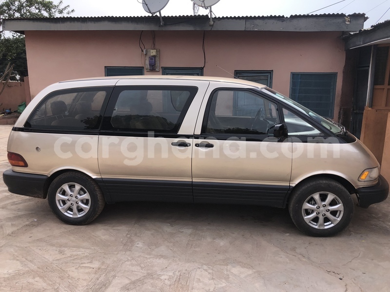 Big with watermark toyota previa greater accra accra 20512