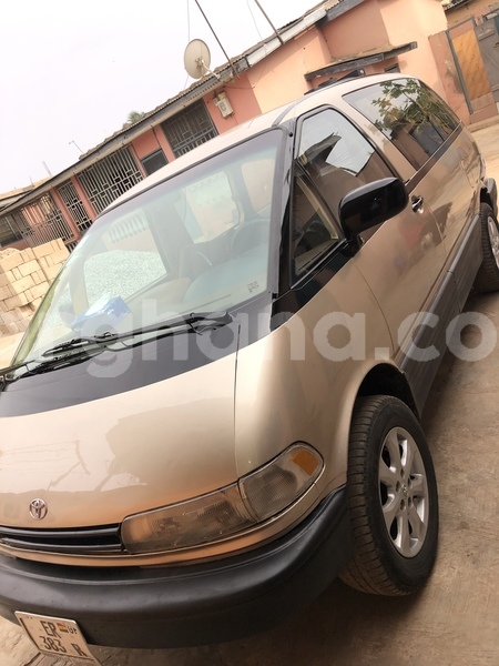 Big with watermark toyota previa greater accra accra 20512