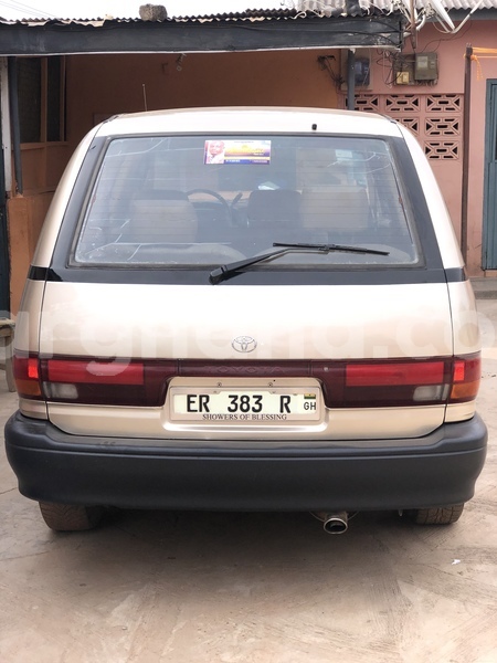 Big with watermark toyota previa greater accra accra 20512