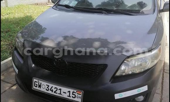 Ra Àlòkù Toyota Corolla II funfun Ọkọ̀ in Accra ni Greater Accra Ra Àlòkù Toyota Corolla II funfun Ọkọ̀ in Accra ni Greater Accra