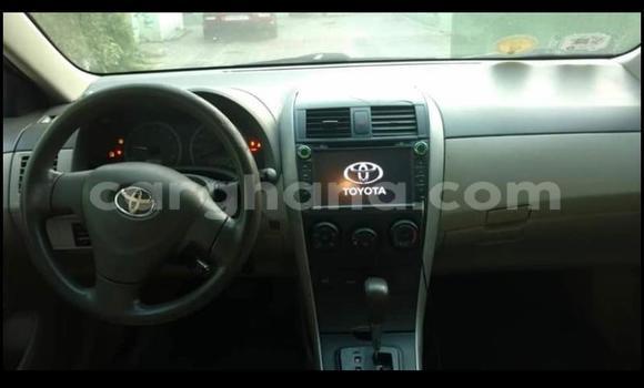 Ra Àlòkù Toyota Corolla II funfun Ọkọ̀ in Accra ni Greater Accra Ra Àlòkù Toyota Corolla II funfun Ọkọ̀ in Accra ni Greater Accra
