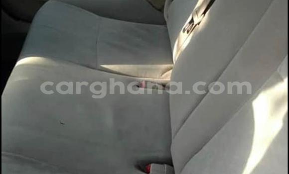 Ra Àlòkù Toyota Corolla II funfun Ọkọ̀ in Accra ni Greater Accra Ra Àlòkù Toyota Corolla II funfun Ọkọ̀ in Accra ni Greater Accra
