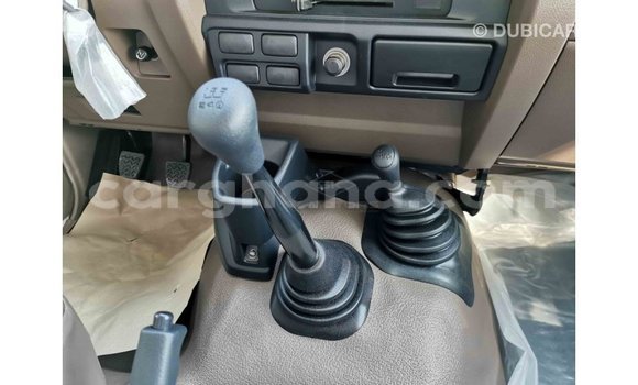 Buy Import Toyota Land Cruiser White Car in Import - Dubai in Ashanti Buy Import Toyota Land Cruiser White Car in Import - Dubai in Ashanti