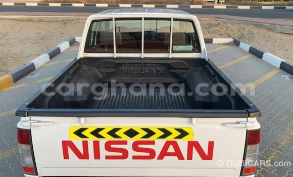 Sayi Imported Nissan Pickup White Mota in Import - Dubai a Ashanti Sayi Imported Nissan Pickup White Mota in Import - Dubai a Ashanti