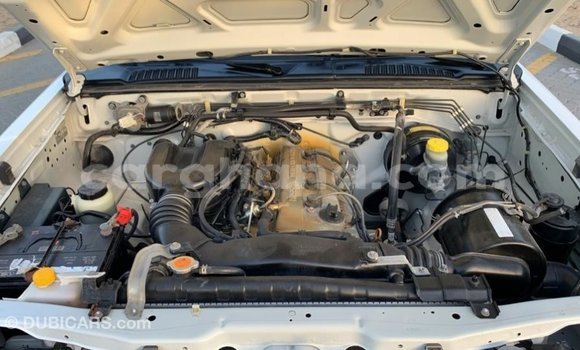 Sayi Imported Nissan Pickup White Mota in Import - Dubai a Ashanti Sayi Imported Nissan Pickup White Mota in Import - Dubai a Ashanti