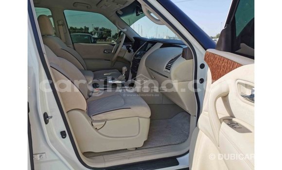Buy Import Nissan Patrol White Car in Import - Dubai in Ashanti Buy Import Nissan Patrol White Car in Import - Dubai in Ashanti