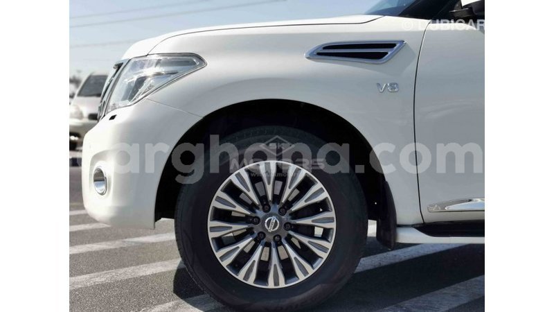 Big with watermark nissan patrol ashanti import dubai 20554