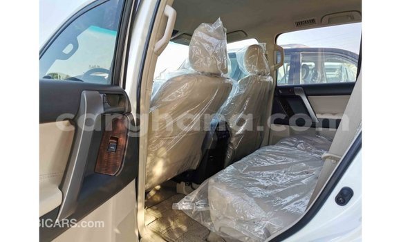 Ra Imported Toyota Prado funfun Ọkọ̀ in Import - Dubai ni Ashanti Ra Imported Toyota Prado funfun Ọkọ̀ in Import - Dubai ni Ashanti