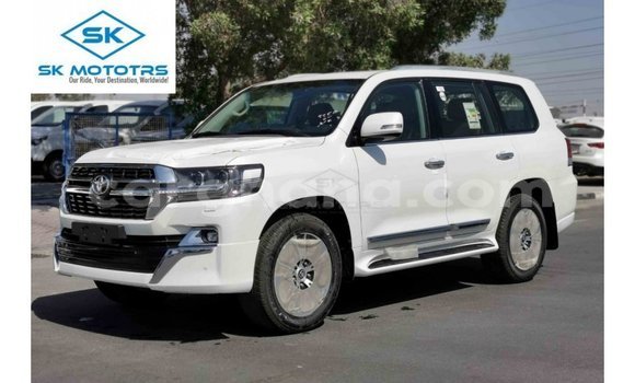 Ra Imported Toyota Land Cruiser funfun Ọkọ̀ in Import - Dubai ni Ashanti Ra Imported Toyota Land Cruiser funfun Ọkọ̀ in Import - Dubai ni Ashanti