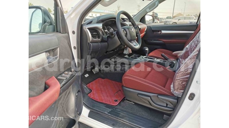 Big with watermark toyota hilux ashanti import dubai 20589