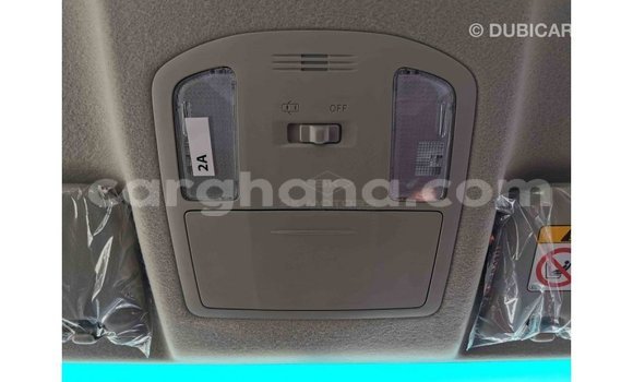 Buy Import Toyota Hilux White Car in Import - Dubai in Ashanti Buy Import Toyota Hilux White Car in Import - Dubai in Ashanti