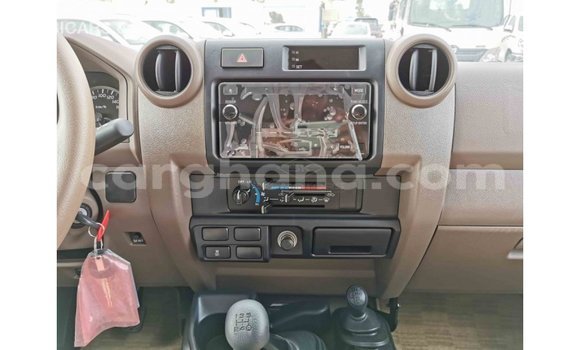 Ra Imported Toyota Land Cruiser funfun Ọkọ̀ in Import - Dubai ni Ashanti Ra Imported Toyota Land Cruiser funfun Ọkọ̀ in Import - Dubai ni Ashanti