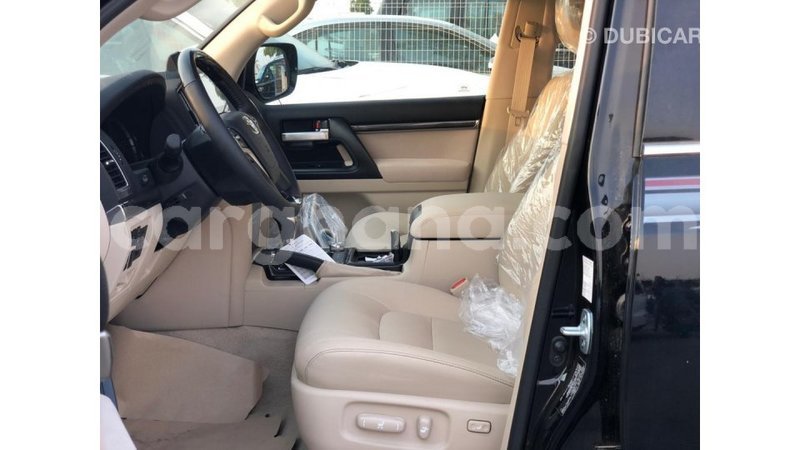 Big with watermark toyota land cruiser ashanti import dubai 20634