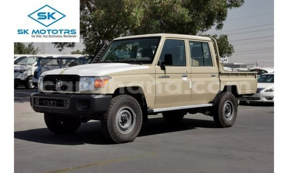 Sayi Imported Toyota Land Cruiser M Mota in Import - Dubai a Ashanti Sayi Imported Toyota Land Cruiser M Mota in Import - Dubai a Ashanti