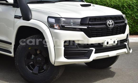 Ra Tuntun Toyota Land Cruiser funfun Ọkọ̀ in Import - Dubai ni Ashanti Ra Tuntun Toyota Land Cruiser funfun Ọkọ̀ in Import - Dubai ni Ashanti