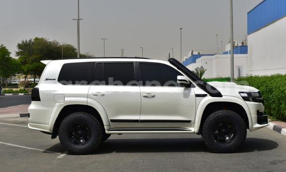 Ra Tuntun Toyota Land Cruiser funfun Ọkọ̀ in Import - Dubai ni Ashanti Ra Tuntun Toyota Land Cruiser funfun Ọkọ̀ in Import - Dubai ni Ashanti