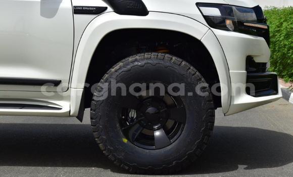 Ra Tuntun Toyota Land Cruiser funfun Ọkọ̀ in Import - Dubai ni Ashanti Ra Tuntun Toyota Land Cruiser funfun Ọkọ̀ in Import - Dubai ni Ashanti