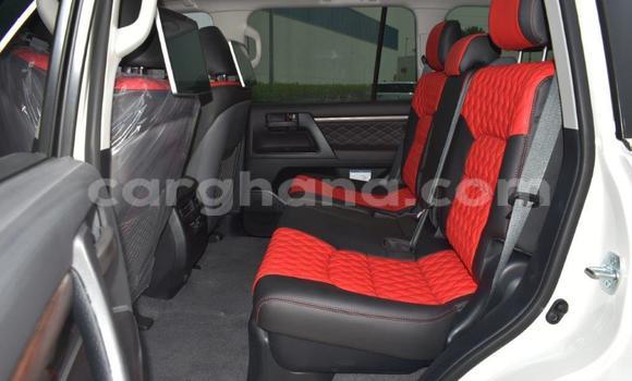 Ra Tuntun Toyota Land Cruiser funfun Ọkọ̀ in Import - Dubai ni Ashanti Ra Tuntun Toyota Land Cruiser funfun Ọkọ̀ in Import - Dubai ni Ashanti