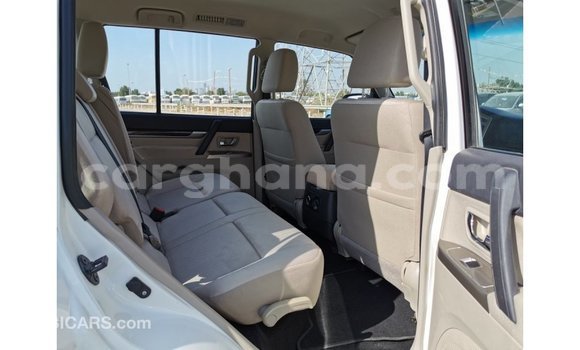 Buy Import Mitsubishi Pajero White Car in Import - Dubai in Ashanti Buy Import Mitsubishi Pajero White Car in Import - Dubai in Ashanti