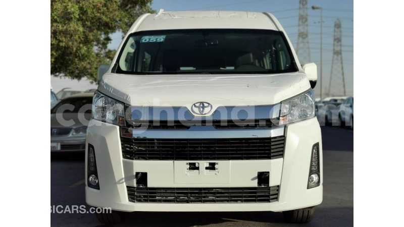 Big with watermark toyota hiace ashanti import dubai 20682