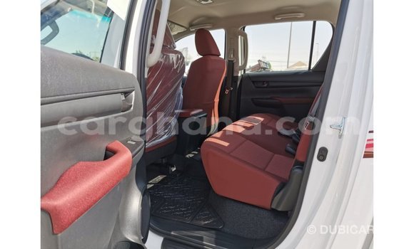 Buy Import Toyota Hilux White Car in Import - Dubai in Ashanti Buy Import Toyota Hilux White Car in Import - Dubai in Ashanti