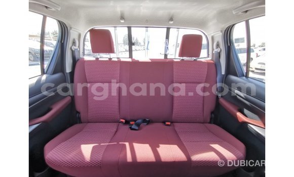 Buy Import Toyota Hilux White Car in Import - Dubai in Ashanti Buy Import Toyota Hilux White Car in Import - Dubai in Ashanti