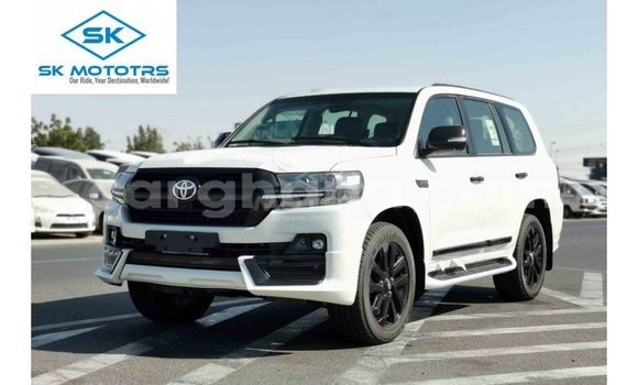 Buy Import Toyota Land Cruiser White Car in Import - Dubai in Ashanti Buy Import Toyota Land Cruiser White Car in Import - Dubai in Ashanti