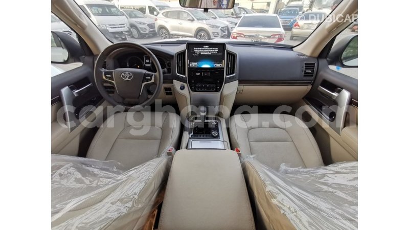 Big with watermark toyota land cruiser ashanti import dubai 20705