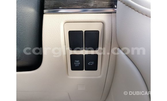 Sayi Imported Toyota Land Cruiser White Mota in Import - Dubai a Ashanti Sayi Imported Toyota Land Cruiser White Mota in Import - Dubai a Ashanti